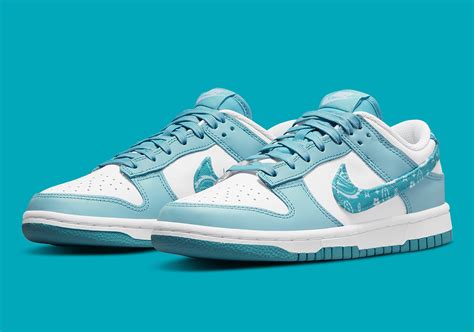 women's dunk low blue paisley